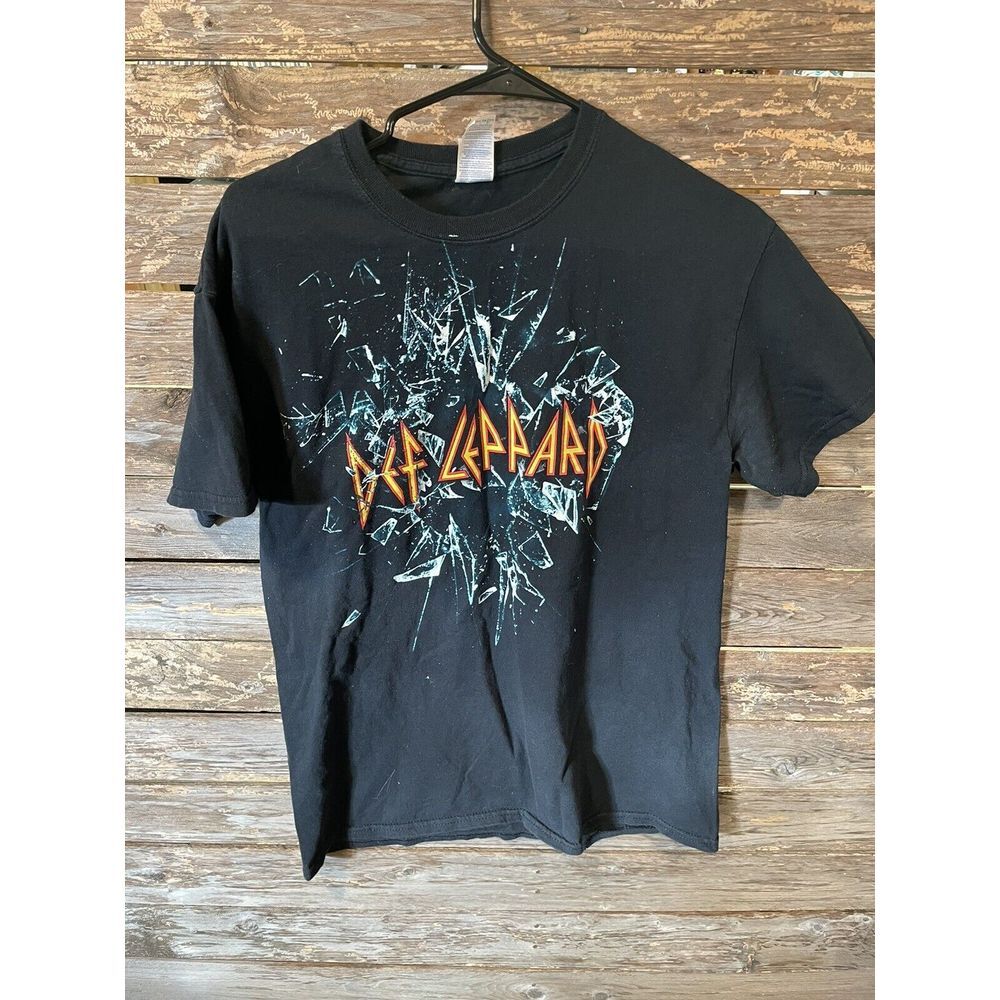 Def Leppard 2015 Tour Shirt‎ Mens Size Medium Black Rare Short Sleeve